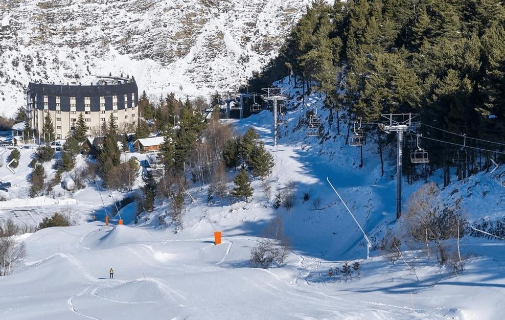 Hotel Or Blanc Espot Eksteriør bilde